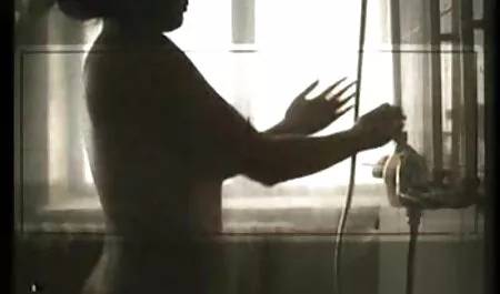 ผู้หญิงใน sauna ที่เหลือห้องได้เปลือยเปลือย หนัง xxx ที่ เป็น วิดีโอ