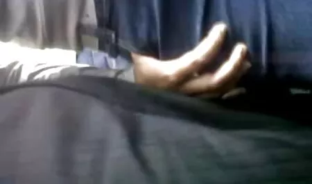 แฟน fingering จิ๋มจิ๋มในหน้าต่าง ดู วิดีโอ โป้