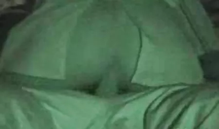 เป็นขโมยถูกจับได้บนถนนและลากกลับบ้านไปบ้างก้น คลิป วิดีโอ sex