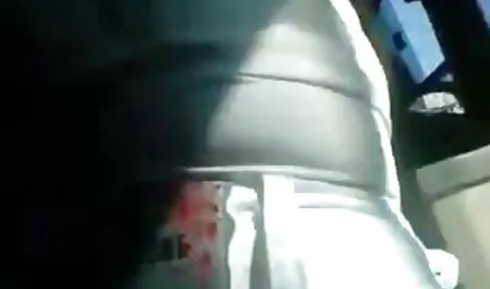 แขวนจากเพดานและเรื่องใหญ่จิ๋ม ดู วิดีโอ โป็